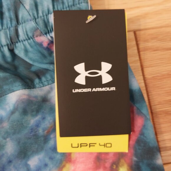 BNWT Under Armour Women's Shorts - Picture 4 of 5
